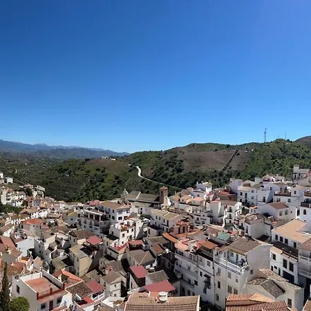 La Lipa Aparthotel Almáchar