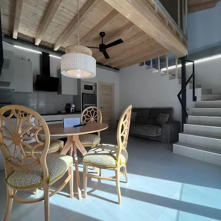 La Lipa Aparthotel Almáchar
